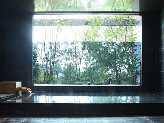 温泉,別府温泉,温泉グランピング,湯布院温泉郷,美白の湯,客室露天風呂,露天風呂