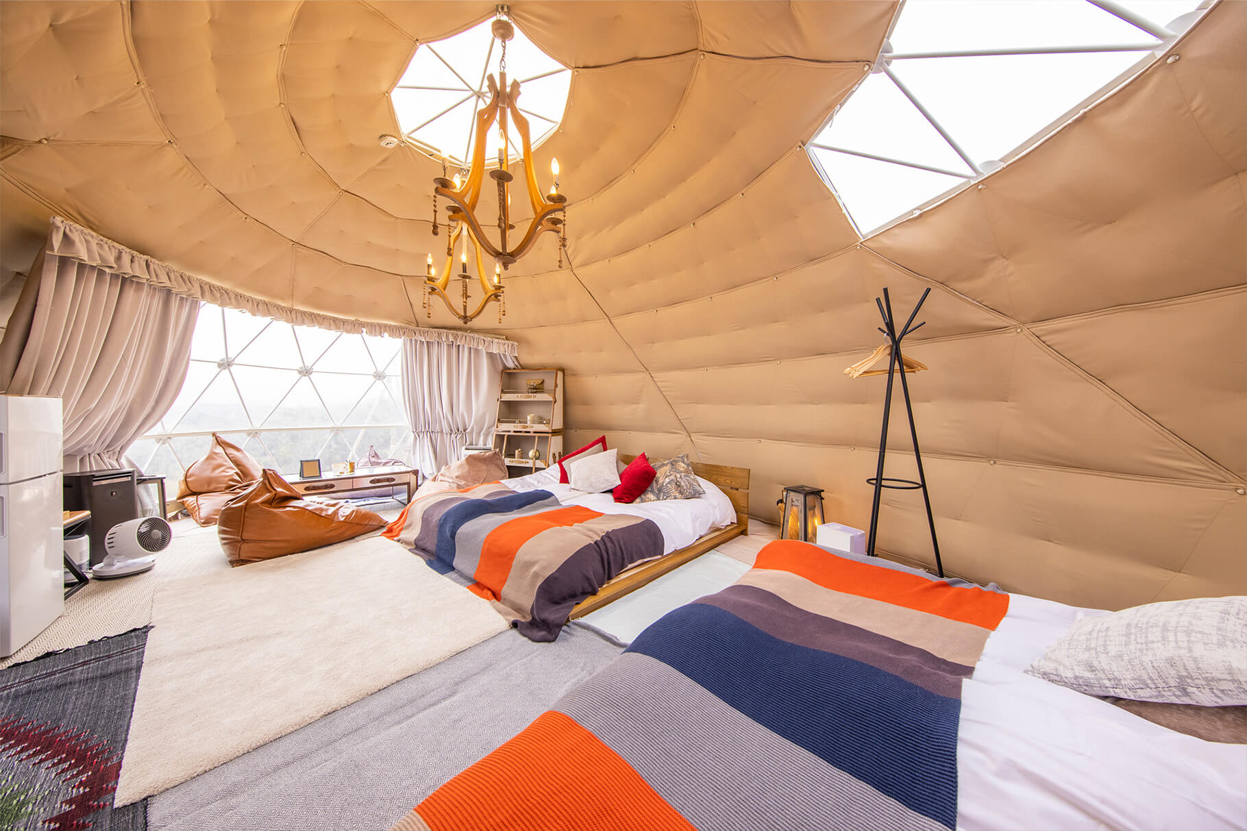 光の箱,露天風呂,客室,ロータスベルテント,ドームテント,ペット,犬,テントステイ,快適,グランピング,自然